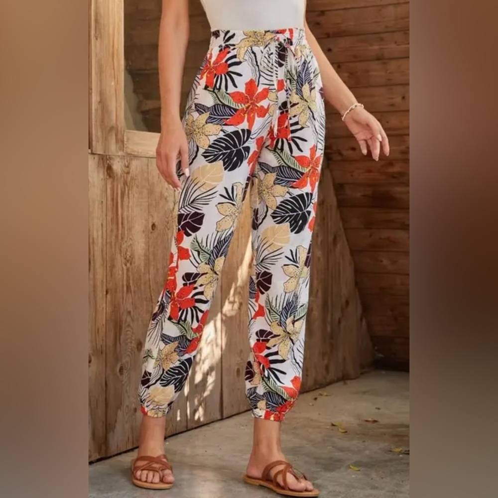 Emery Rose Tropical Floral Print Women's Pants size small